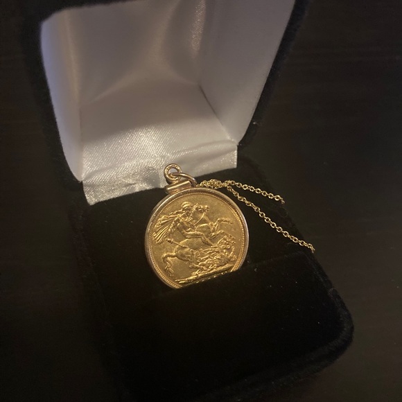 SOLD-Coin Necklace, 1918 British Sovereign Gold Coin - Picture 2 of 5
